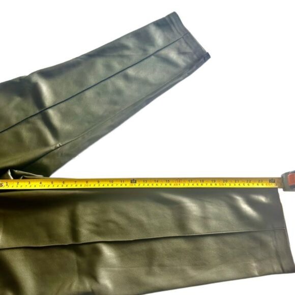 Marc New York Dark Olive Vegan Leather Belted Crop Pants Sz 14 NWT - Picture 6 of 8
